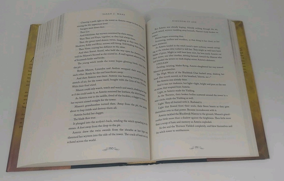 Kingdom of Ash – Sarah J. Maas HCDJ 1st Edition/1st Printing Throne of Glass